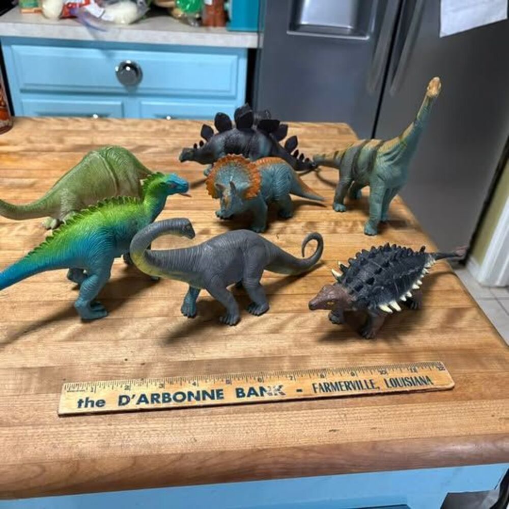 Vintage Plastic Dinosaur Toy Figures Lot